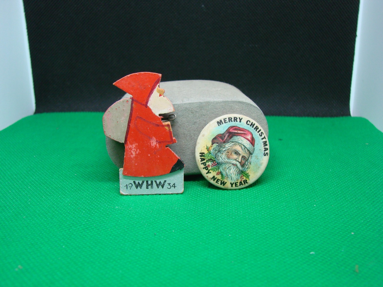 Vintage 1934 German Christmas Erzgebirge WHW Santa Wood Badge Pin + CelluloidPin