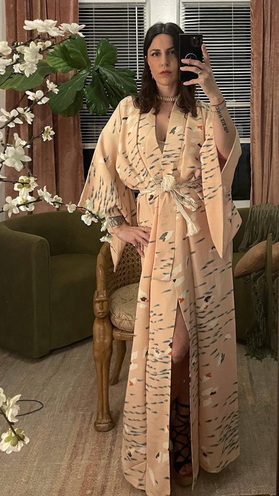 Real crepe silk vintage Japanese kimono ballerina pink abstract leaves stream