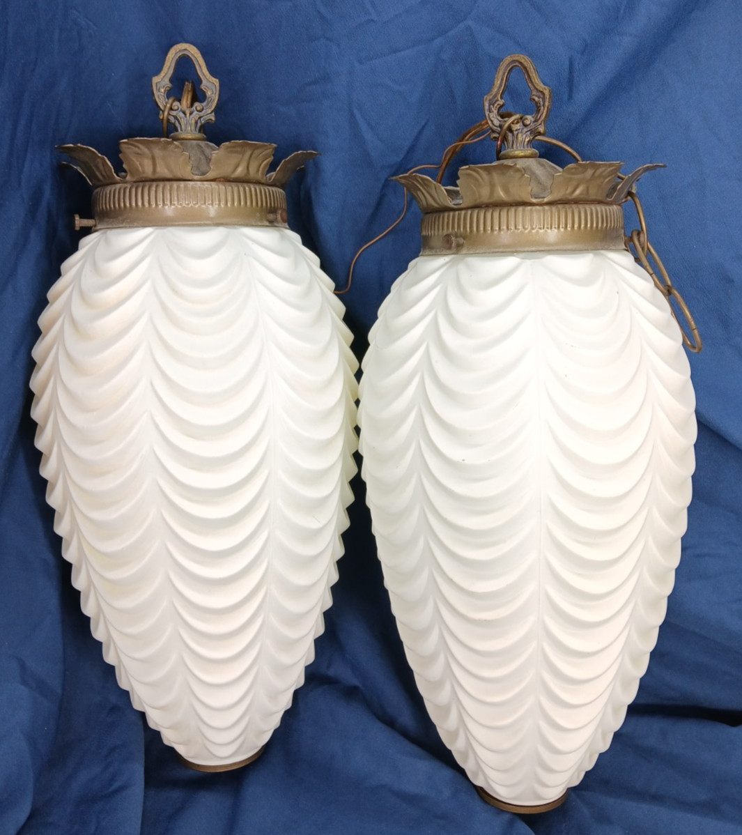 PR DECO VTG HOLLYWOOD REGENCY DRAPED MID CENTURY SWAG SATIN GLASS LIGHT FIXTURES PR DECO VTG HOLLYWOOD REGENCY DRAPED MID CENTURY SWAG SATIN GLASS LIGHT FIXTURES