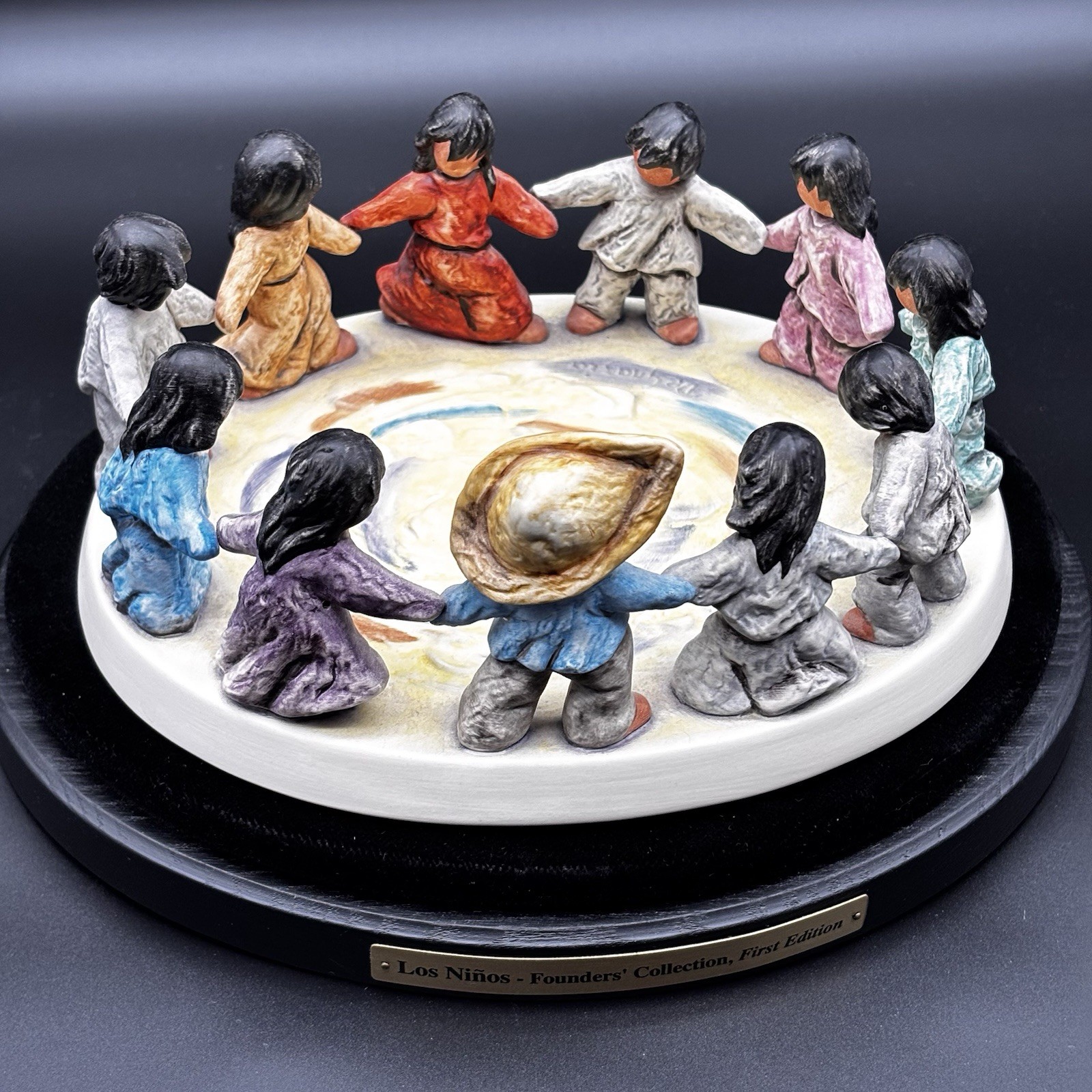 Vintage Goebel The Children of DeGrazia Los Ninos 7322 Figurine Black Stand Vintage Goebel The Children of DeGrazia Los Ninos 7322 Figurine Black Stand