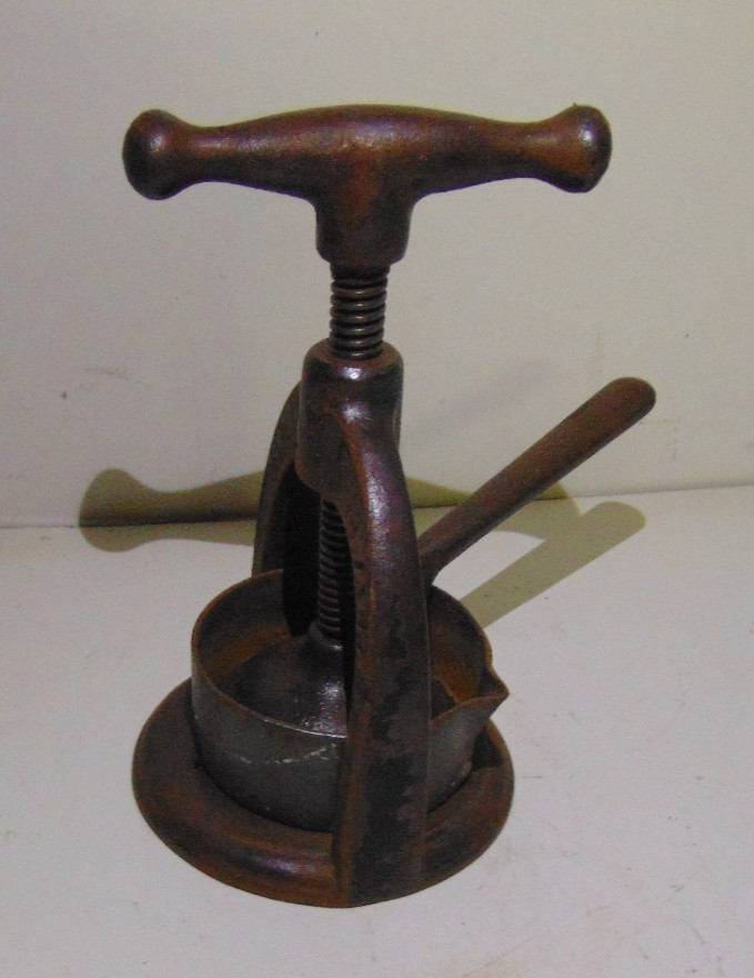 Antique OSBORNE Meat Juice Cast Iron Press Pat 1884