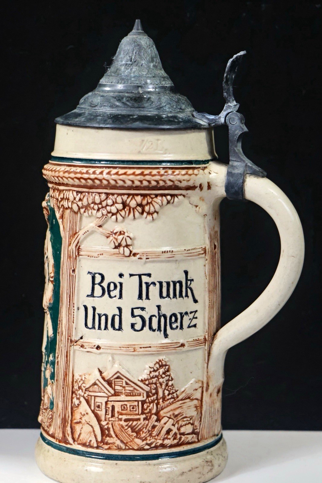 German Lidded Beer Stein Pewter Lid Relief Scene \ German Lidded Beer Stein Pewter Lid Relief Scene \