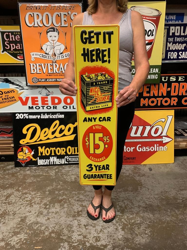 Antique Vintage Old Style Sign Batteries Sale Made USA