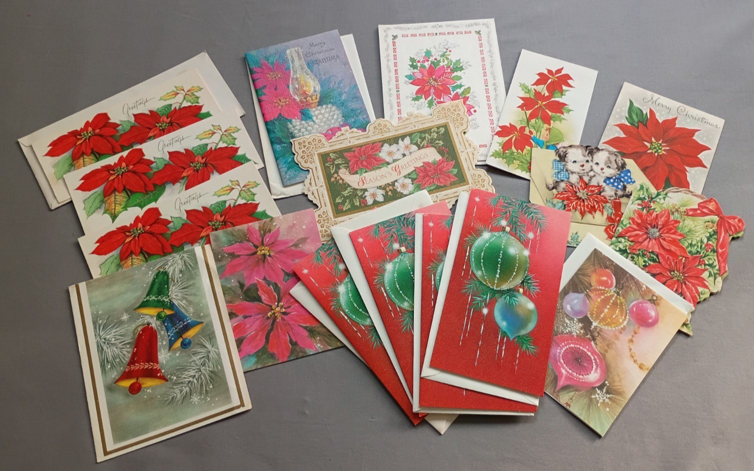 17 -POINSETIA & ORNAMENTS Theme VTG Christmas Cards