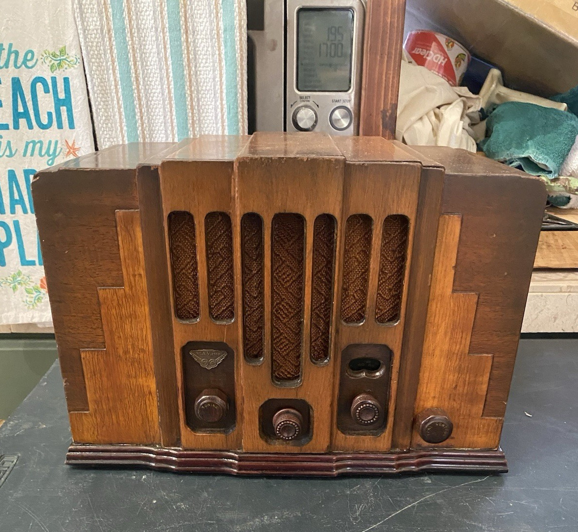 Super rare 1934 RCA Victor Model 115 Art Deco Skyscraper cabinet radio Super rare 1934 RCA Victor Model 115 Art Deco Skyscraper cabinet radio