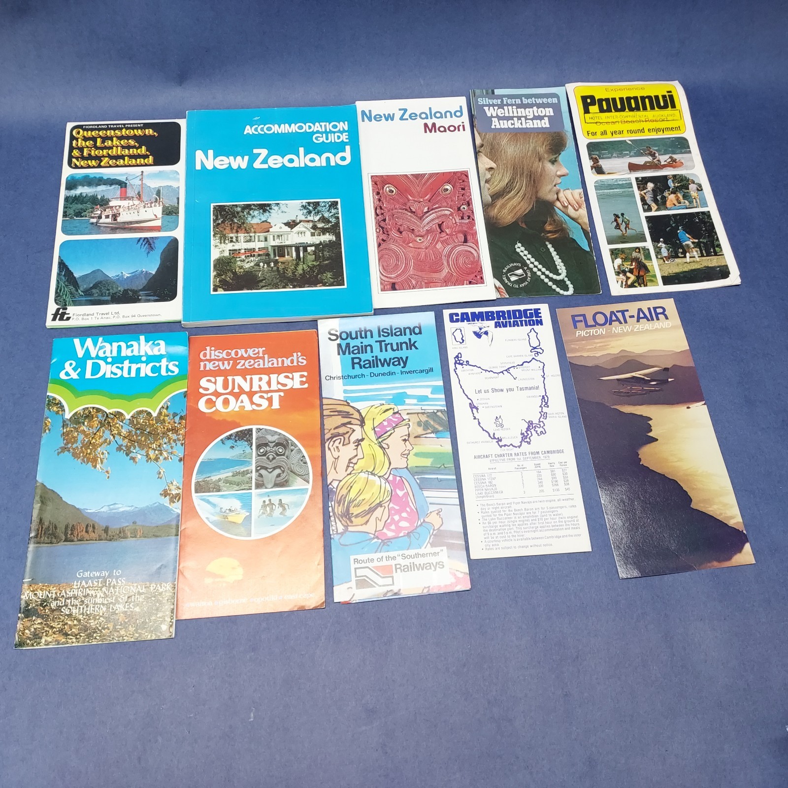 Vintage Souvenir 70\'s Travel Guides & Maps Of New Zealand Lot Of 10
