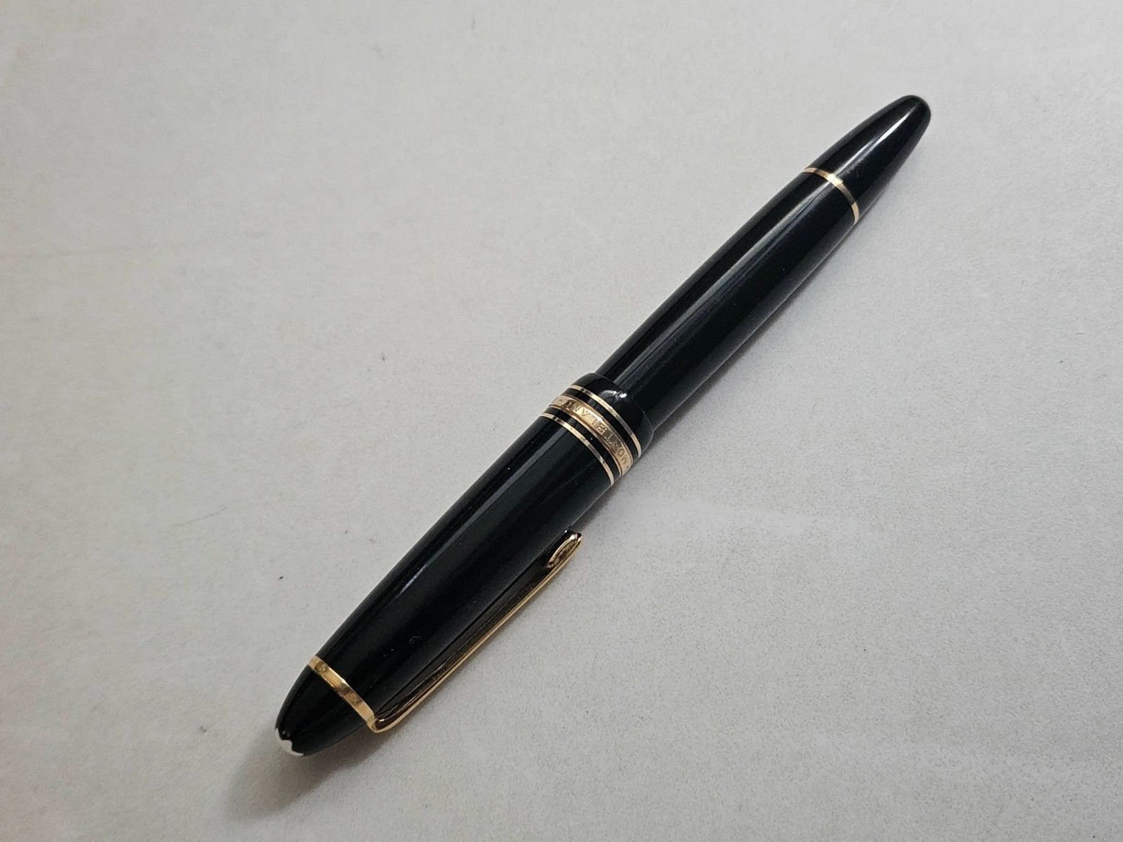 MONTBLANC Meisterstuck 146 Le Grand Fountain Pen 14K nib
