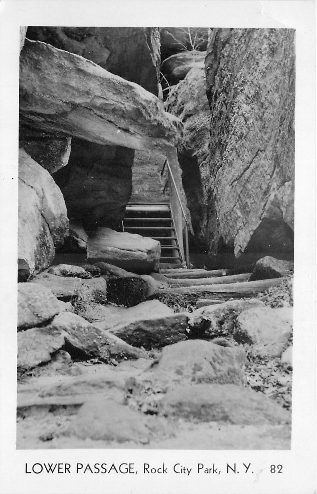 1930s Rock City Park New York Lower Passage Bramlee RPPC Postcard 26-4759