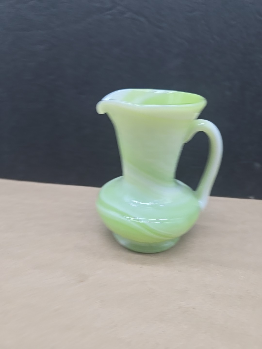 Kanahwa Green White Slag Glass 4\