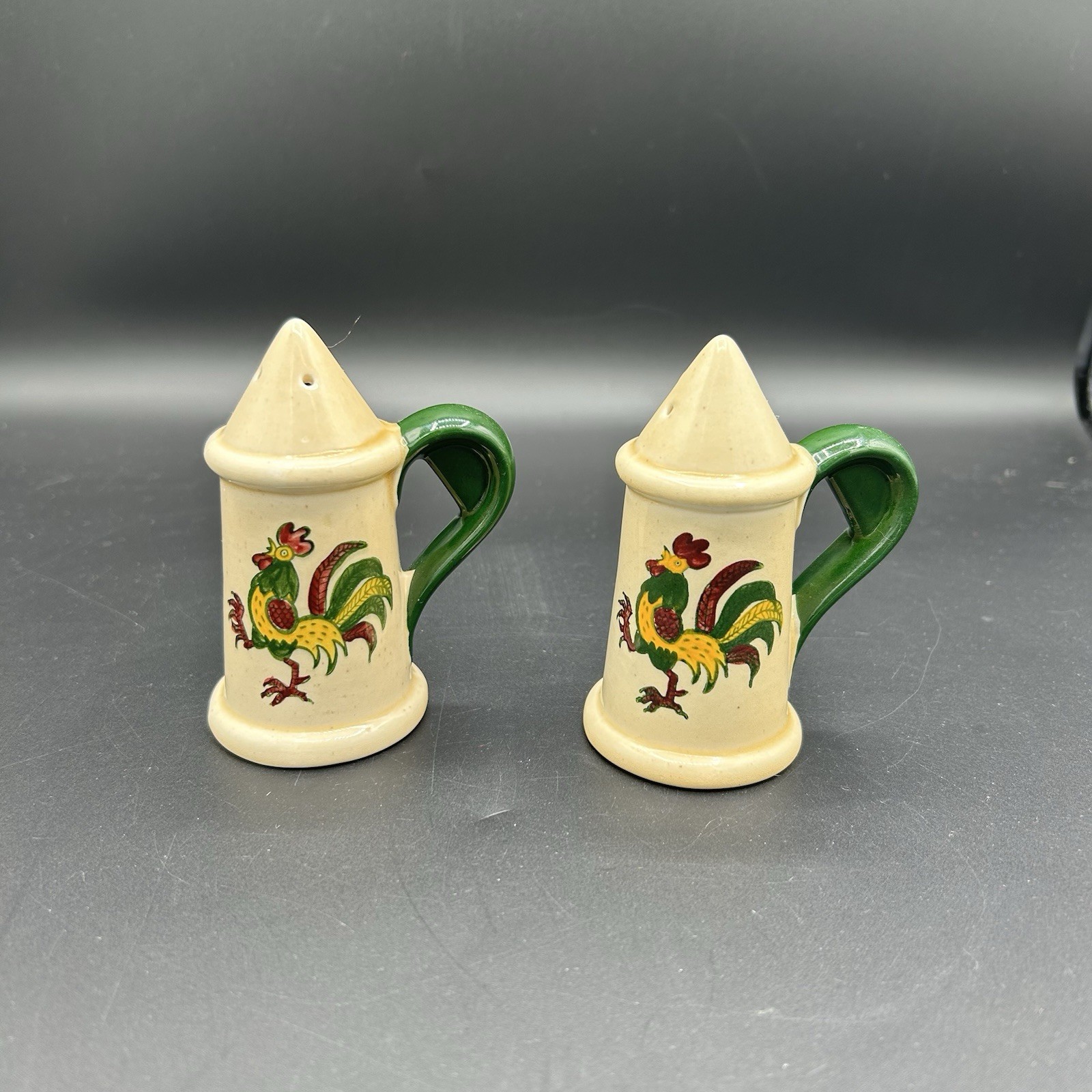 Vintage California Provincial Poppytrail Metlox Rooster Salt and Pepper Shakers Vintage California Provincial Poppytrail Metlox Rooster Salt and Pepper Shakers