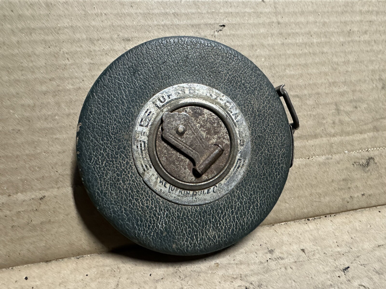 Vintage Lufkin Round Ni-Clad Steel 100’ Foot Tape Measure -B30