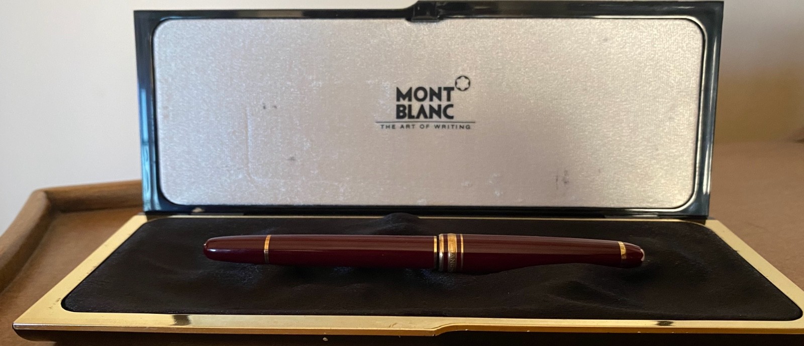 MONTBLANC  MEISTERSTRUCK  565  FOUNTAIN PEN