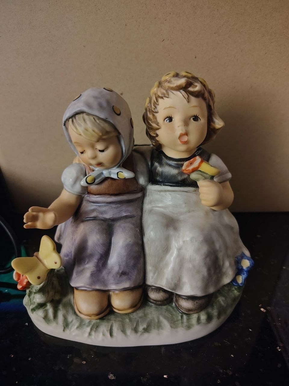 RARE M. J. Hummel RARE M. J. Hummel