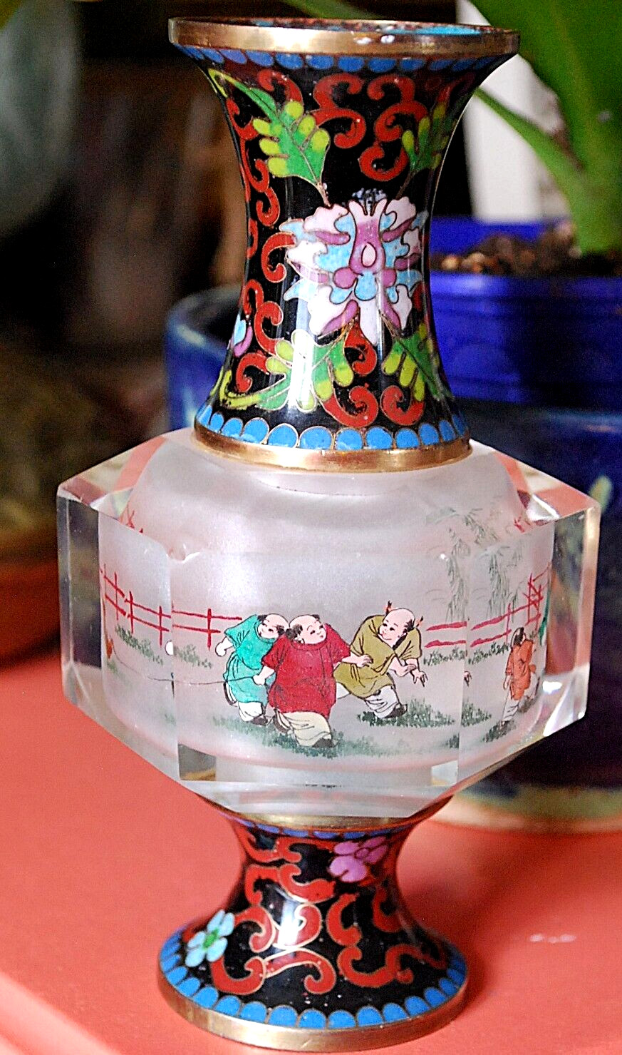 RARE Vtg Chinese REVERSE HAND PAINTED FIGURAL CRYSTAL VASE w Cloisonne Metal