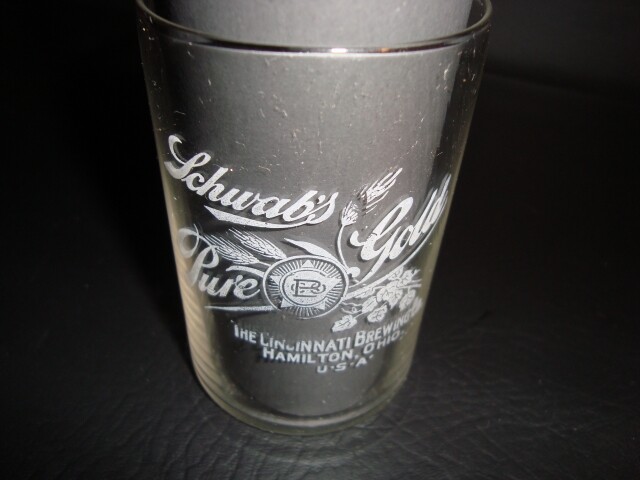 Circa 1910 Schwab’s Pure Gold etched Glass, Cincinnati Brewing, Middletown, Ohio Circa 1910 Schwab’s Pure Gold etched Glass, Cincinnati Brewing, Middletown, Ohio