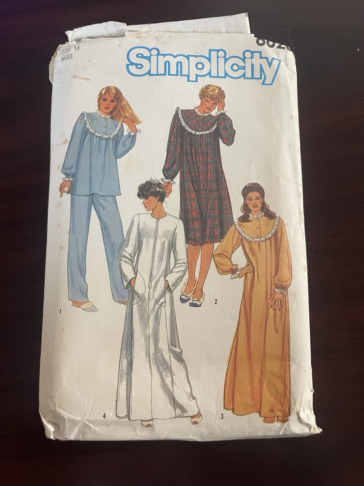 Simplicity 6626 Vintage Sewing Pattern Women’s Night Gown/Pajamas Vintage 1984