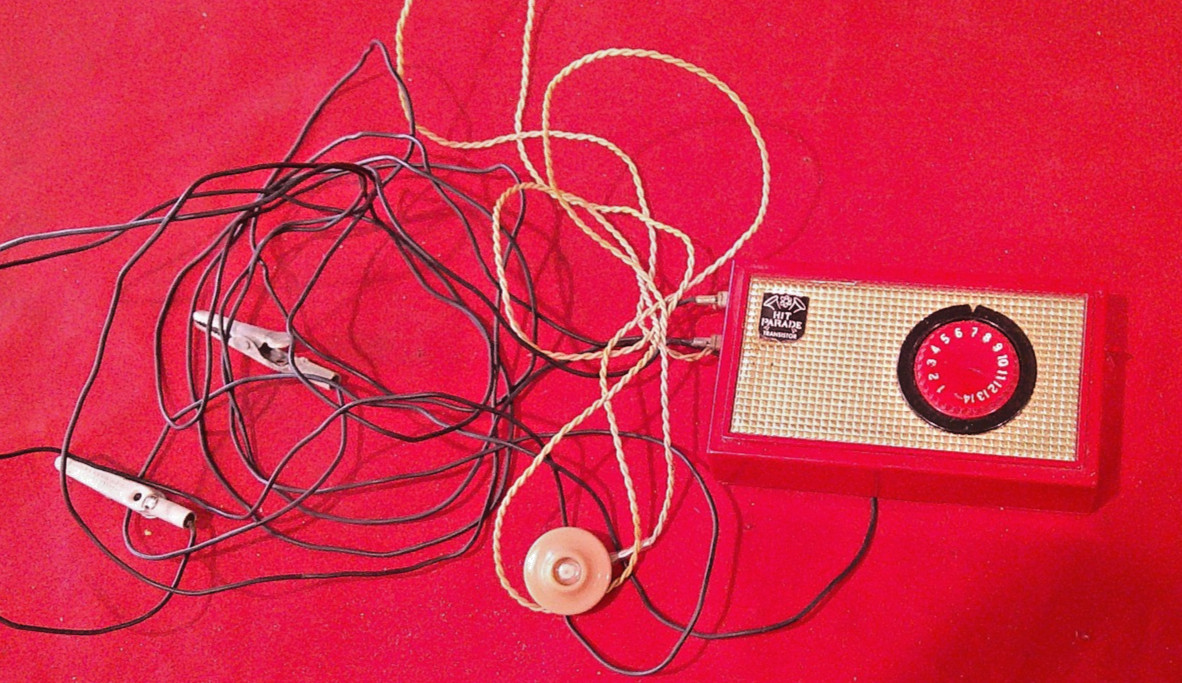 1958 Bell Products HIT PARADE One Transistor Radio Earphone Only
