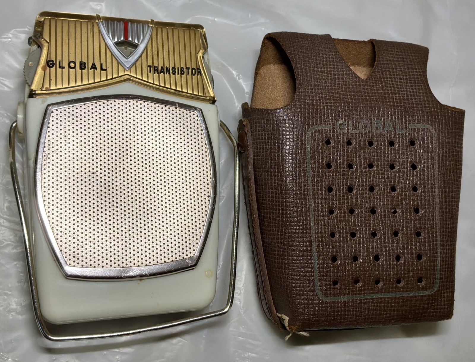 vintage ~GLOBAL old JAPAN Japanese antique AM Transistor POCKET RADIO # GR-711~