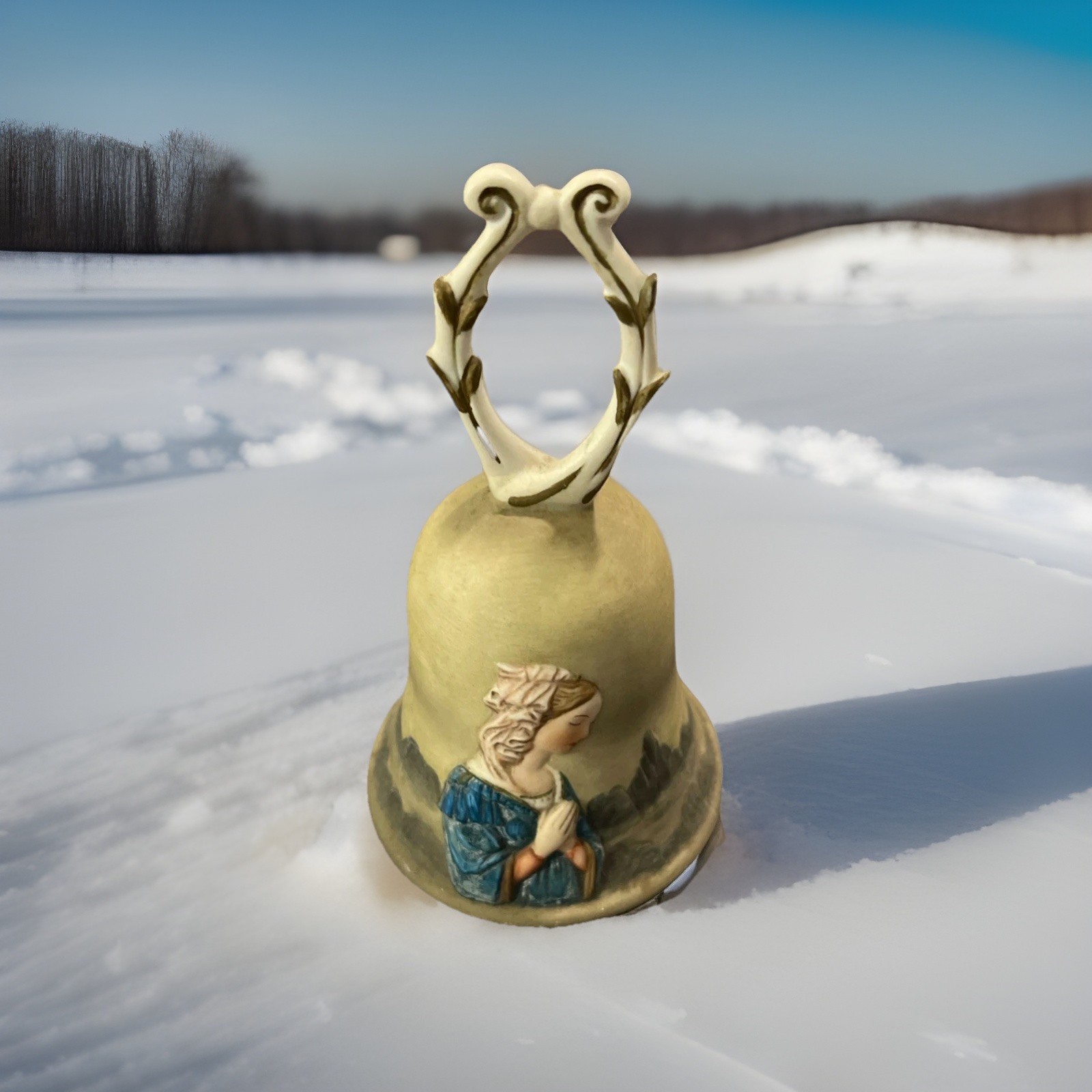 Vtg 1979 Porcelain Bisque Madonna Bell, Religious Bell C33 Roman Mexico