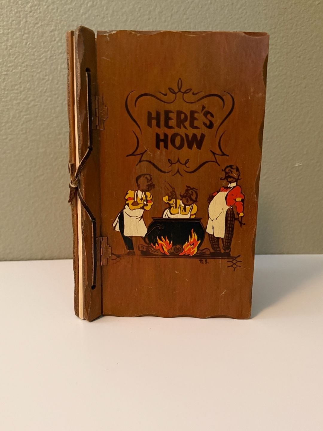 Here\'s How Mixed Drinks Vintage 1941 Wooden Book