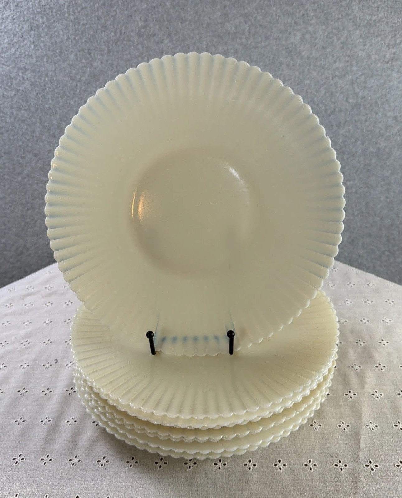 Vintage 11” MacBeth-Evans Petalware Cremax Dinner Plates 9 Avble Volume Disc