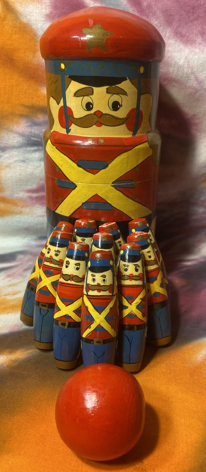 VINTAGE RUSSIAN NESTING DOLL PIN & BALL GAME COMPLETE. C PICS 4 SIZE & CONDITION