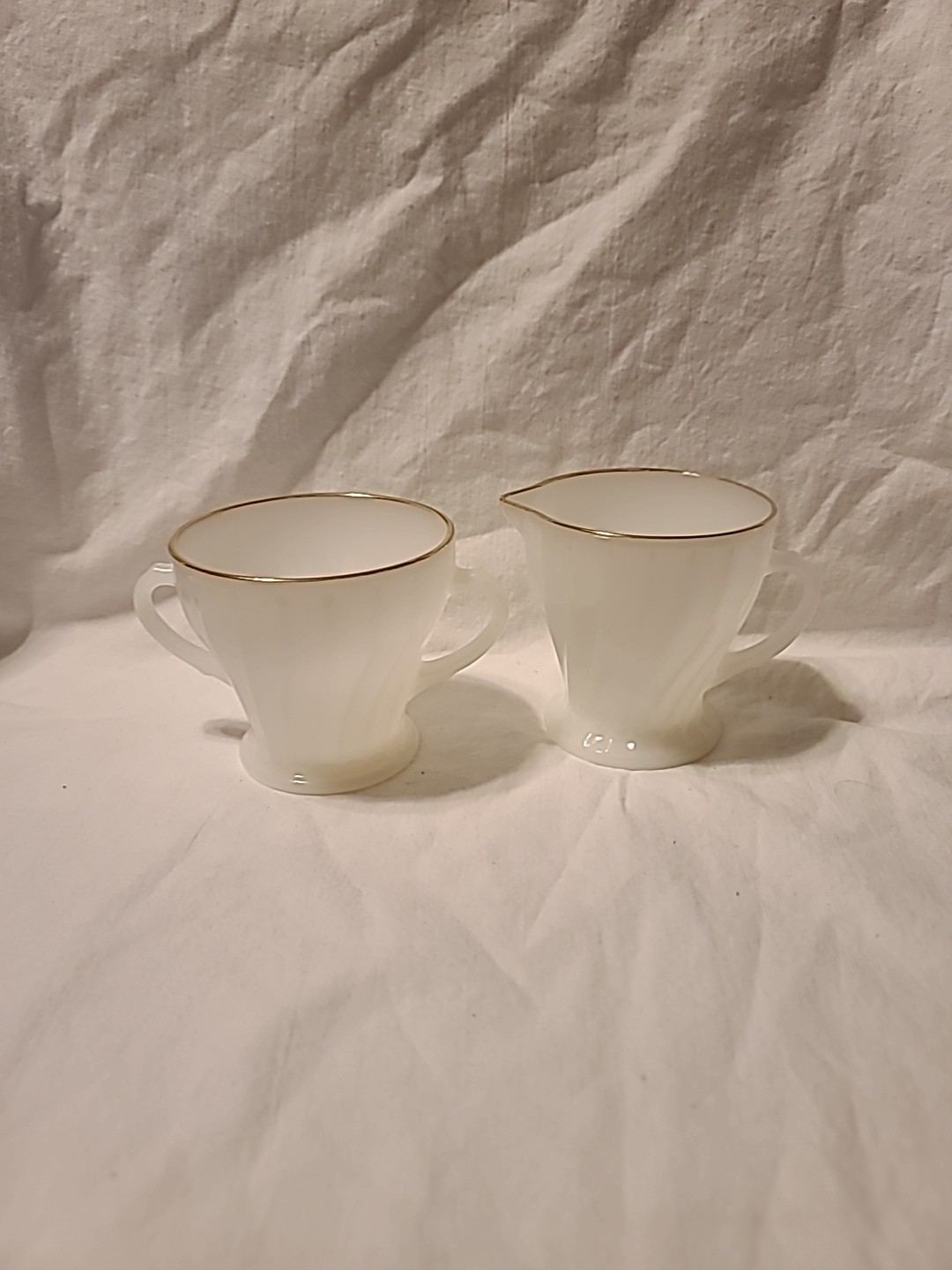 Anchor Hocking DinnerWare Milk Glass White Swirl with Gold Trim Sugar