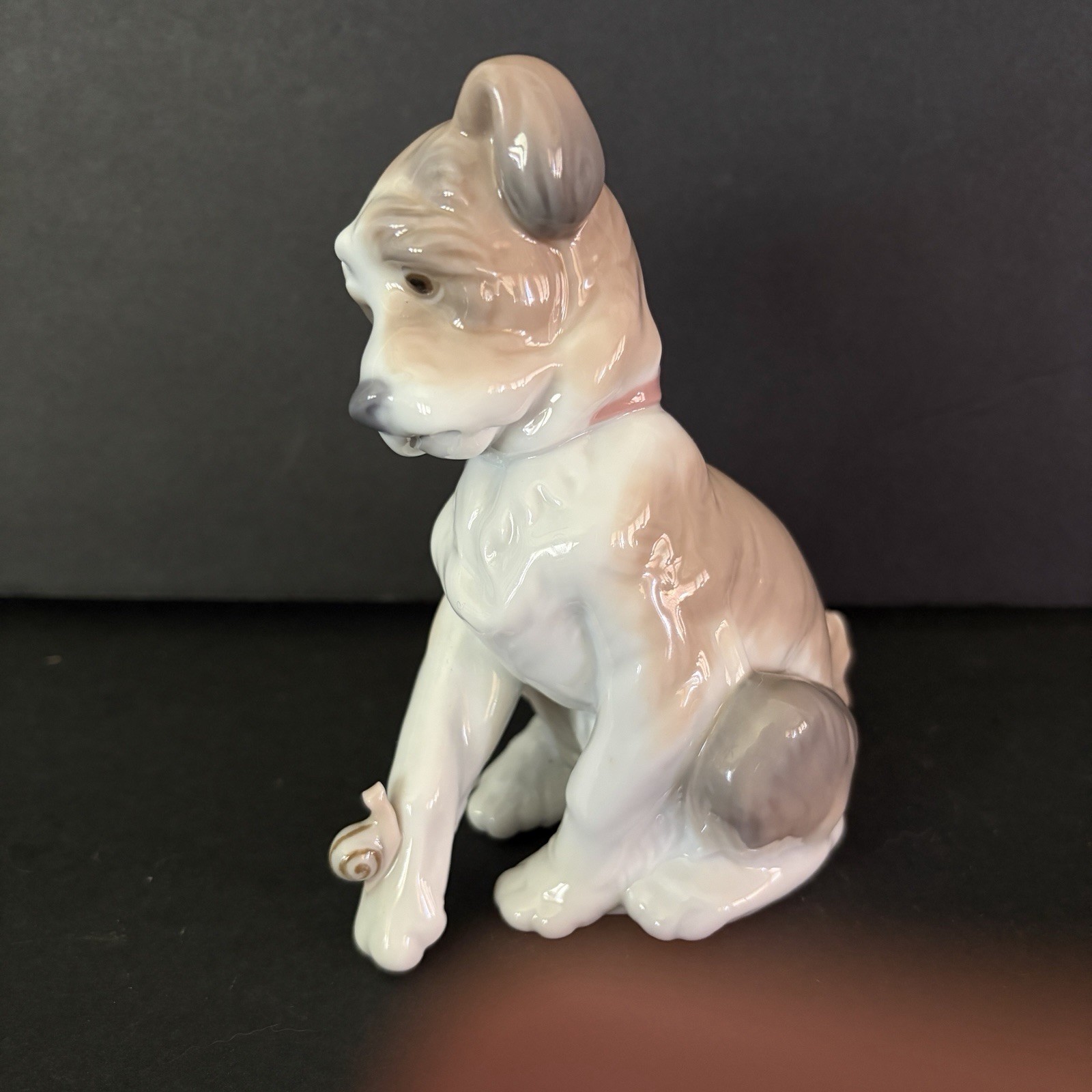 Lladro #6211 - New Friend - Puppy Dog with Snail Figurine 5 1/2\