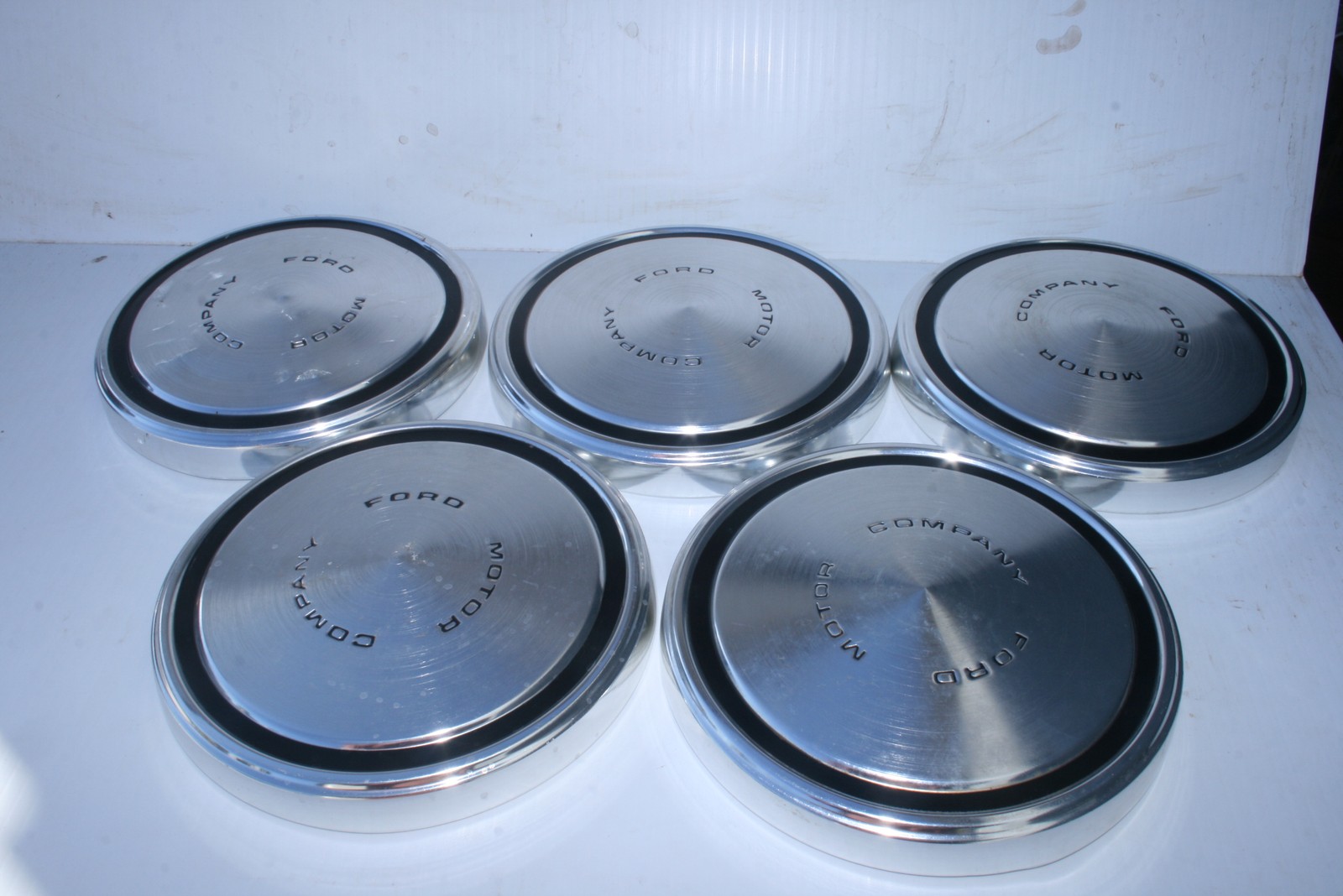 Rare lot of 5 1970-1973 FORD MUSTANG GT DOG DISH WHEEL COVERS HUBCAPS Aluminum