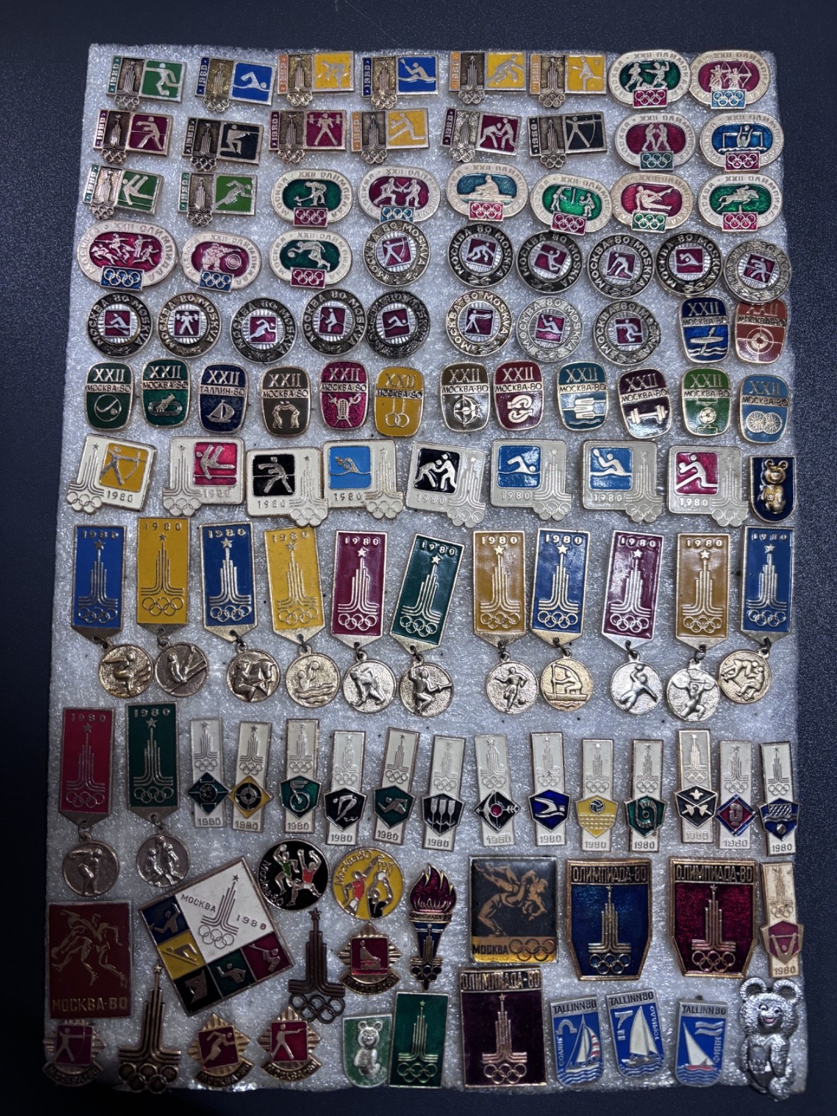 Description – Soviet Pins ~ Moscow 1980 Olympics (approx. 105 pieces)