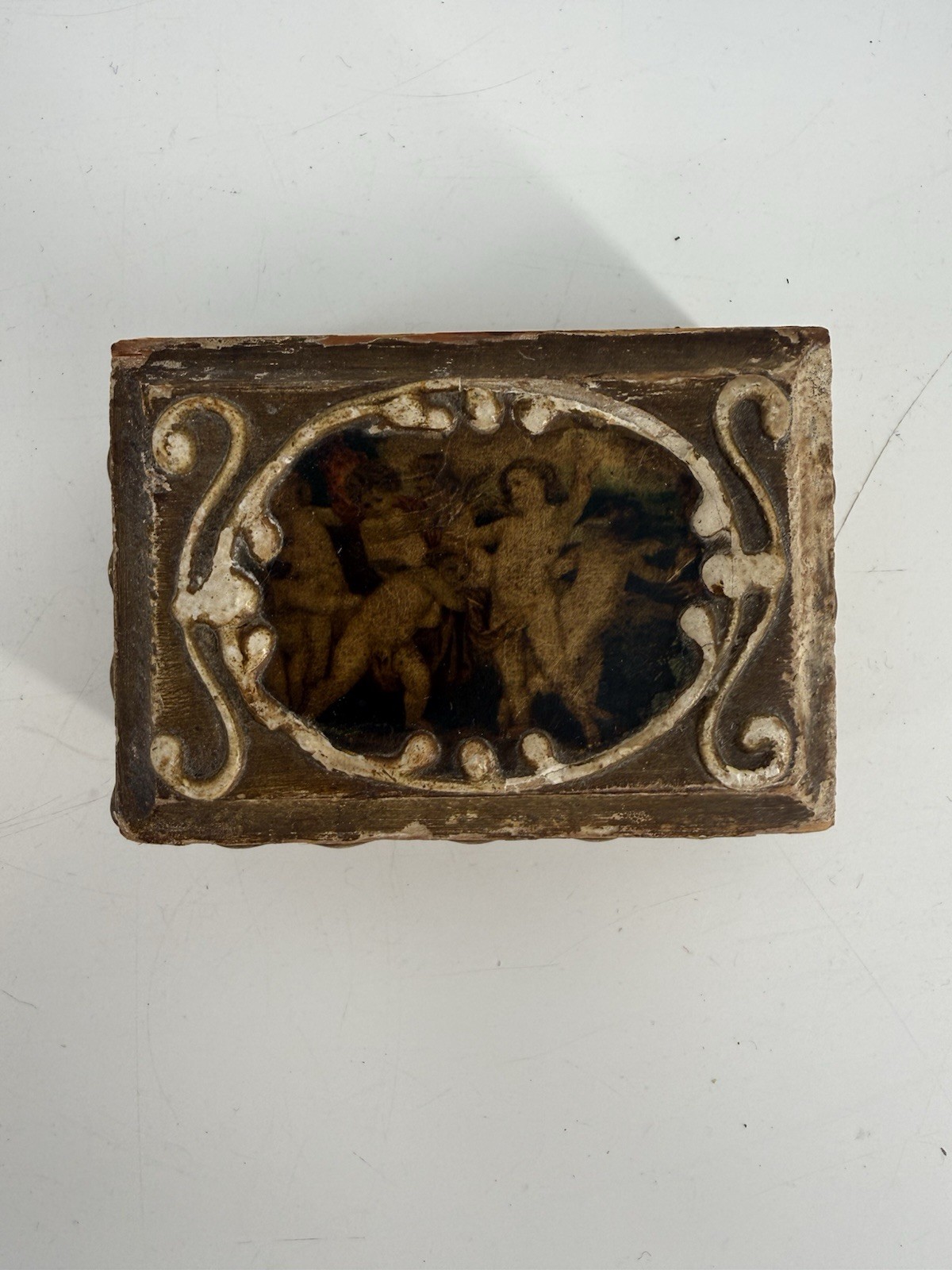 Vintage Italian Florentine Gilt Wood Trinket Box Cherubs Putti Made in Italy