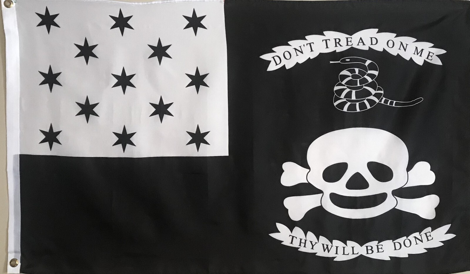 VETERANS EXEMPT FLAG - WAR OF 1812 - SKULL BONES & 13 STARS - DON\'T TREAD ON ME 