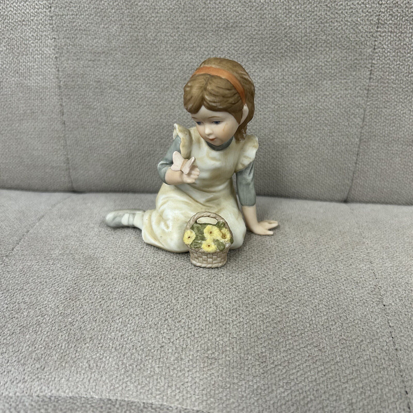 Vintage 1981 Enesco E-7936 Treasured Memories \