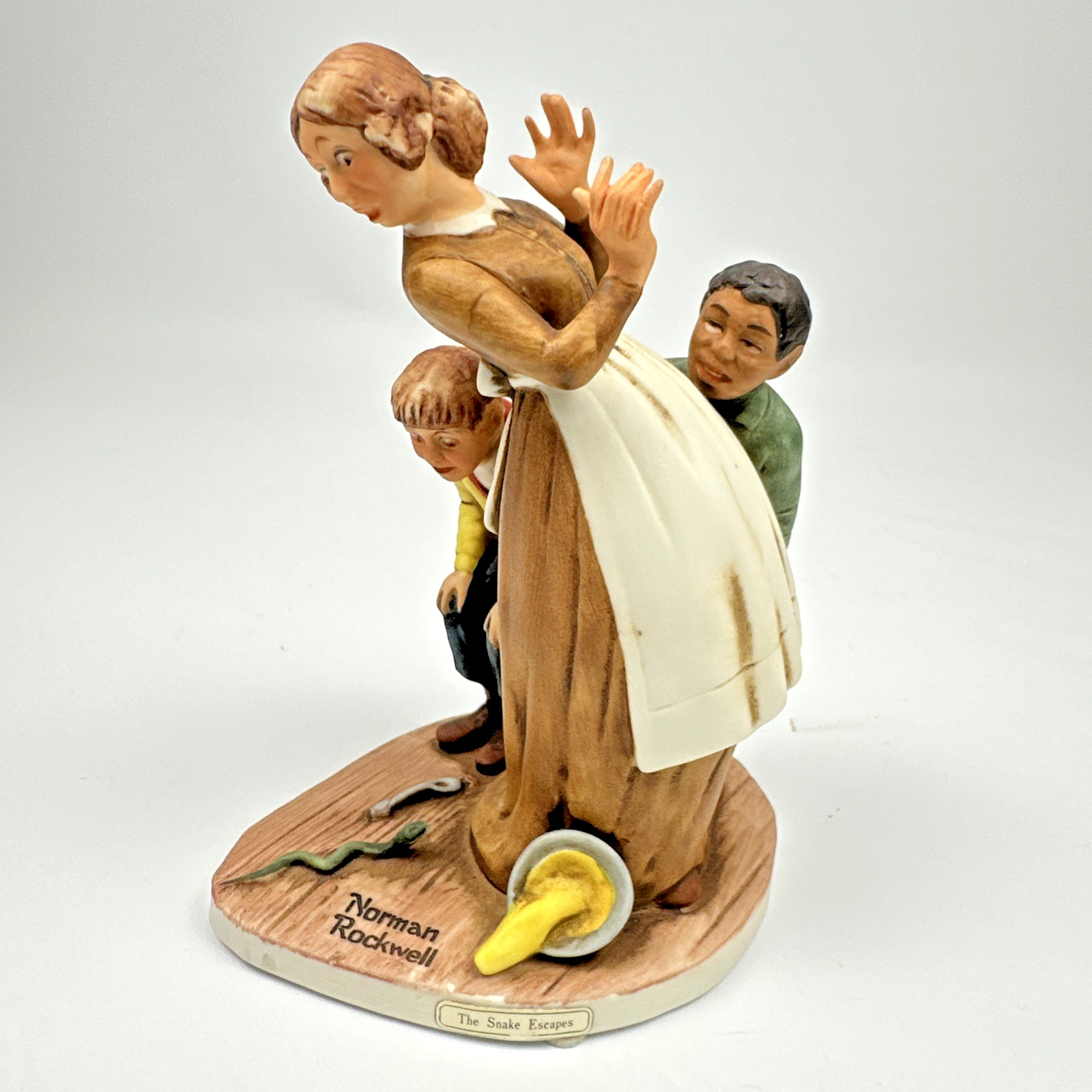 1981 Norman Rockwell Figurine \ 1981 Norman Rockwell Figurine \