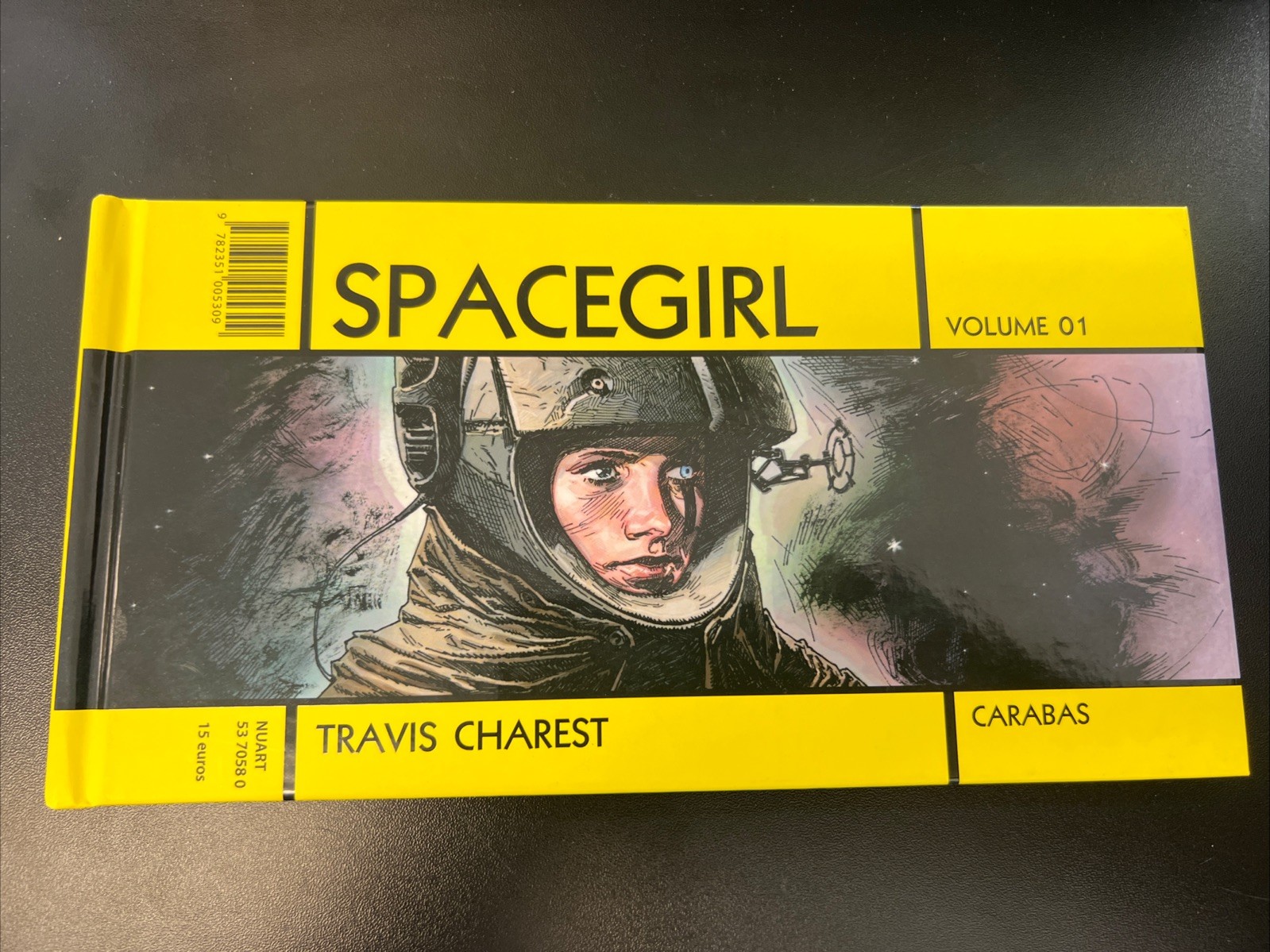 Spacegirl Vol 1. 2009 1st Ed . Travis Charest Carabas Hardcover Artbook  FRENCH