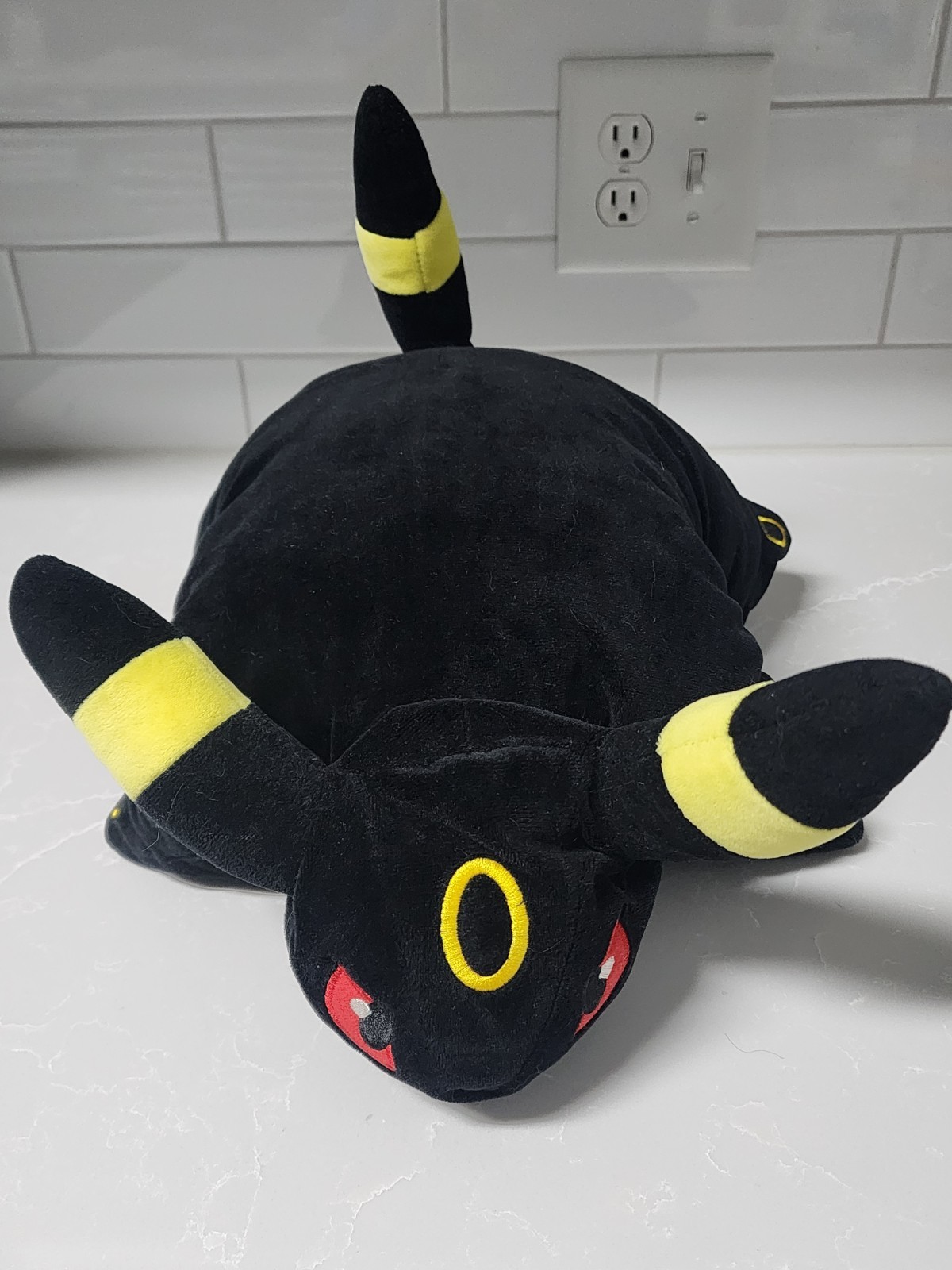 Vintage 2013 Pokémon Center Umbreon Pillow Buddy Fold-Out Plush Pet Rare 
