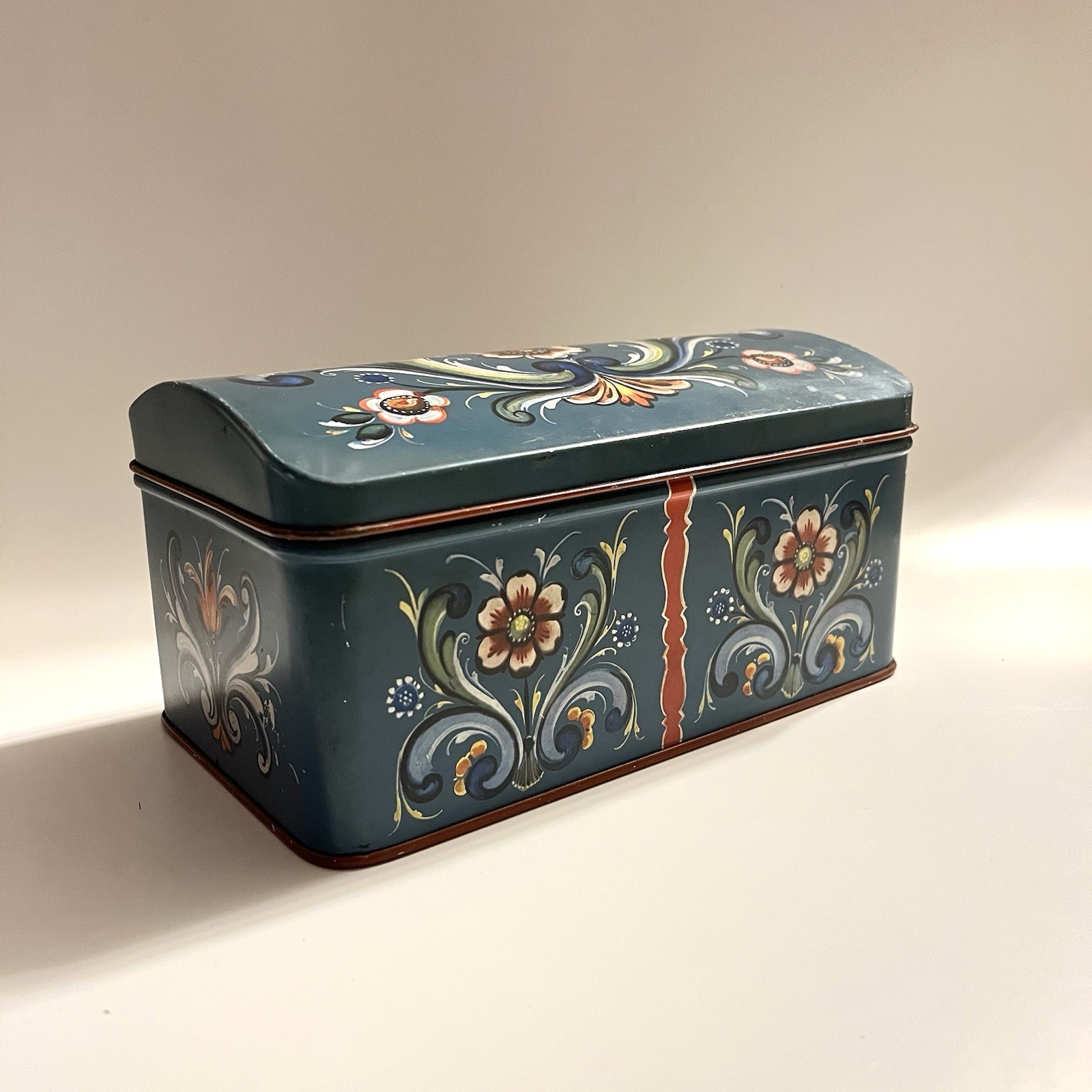 Vtg Norwegian Rosemaling Blue Floral Metal Tin Storage Box 7.5