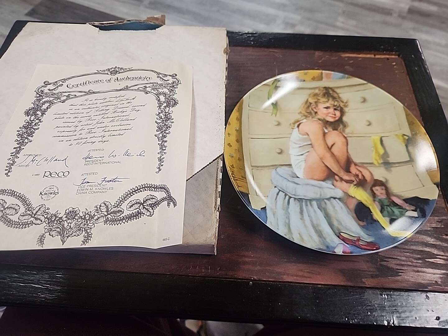 Edwin M Knowles limited edition, numbered plate 1985 \