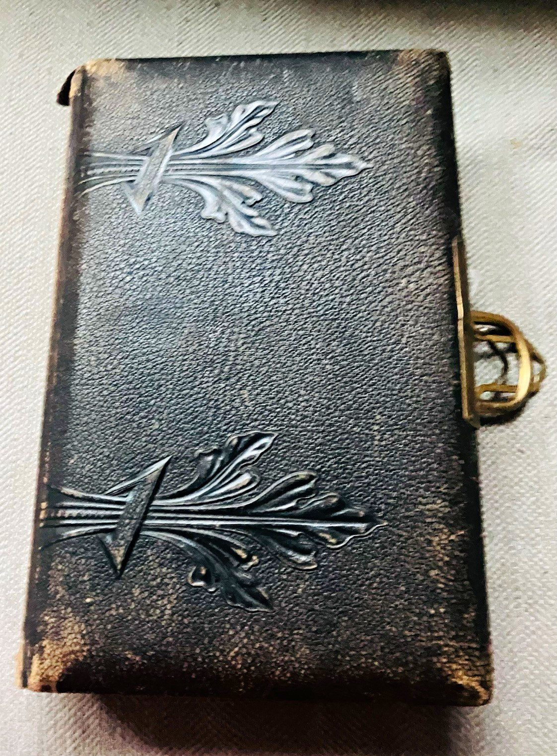 Antique Leather Embossed Photo Album w/ Clasp, B&W Postcards Portraits 1907
