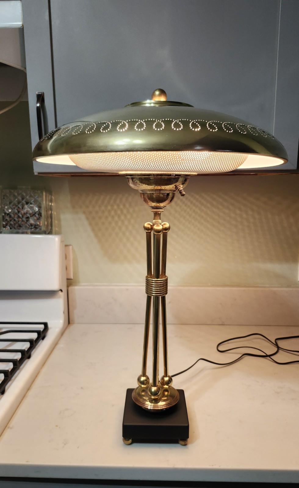 Vintage 1956 Mid Century Brass Table Lamp Vintage 1956 Mid Century Brass Table Lamp