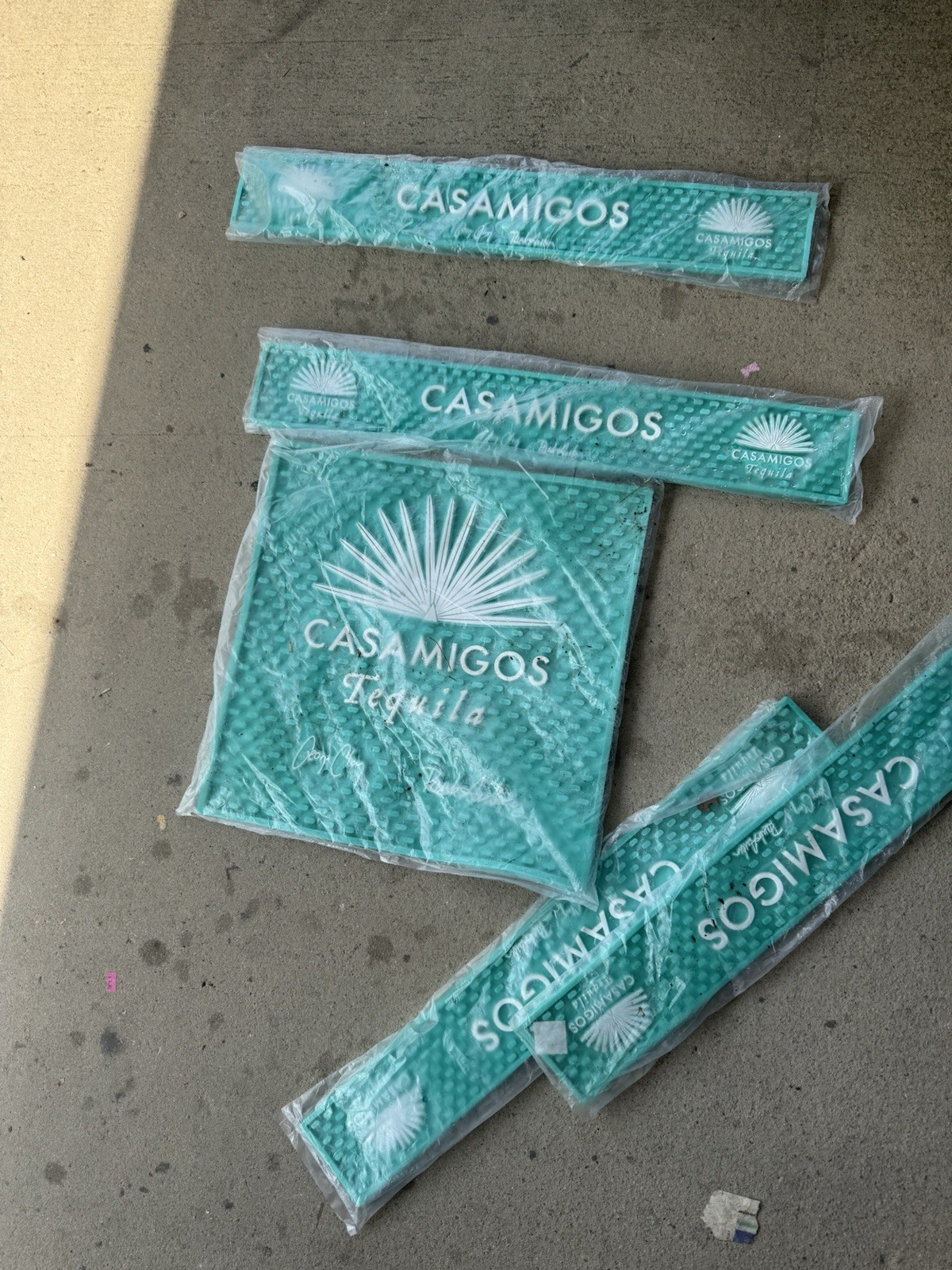 NEW CASAMIGOS Tequila Teal Rubber Bar Spill Mat Rail Mats George Clooney  ..