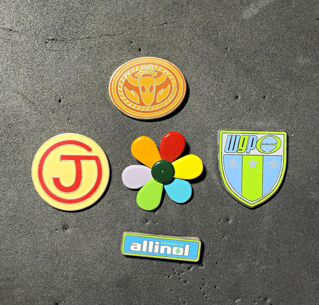 5 Pixar Studio Store Exclusive Pins - Bing Bong, Jesse Toy Story, Cars 2 WGP