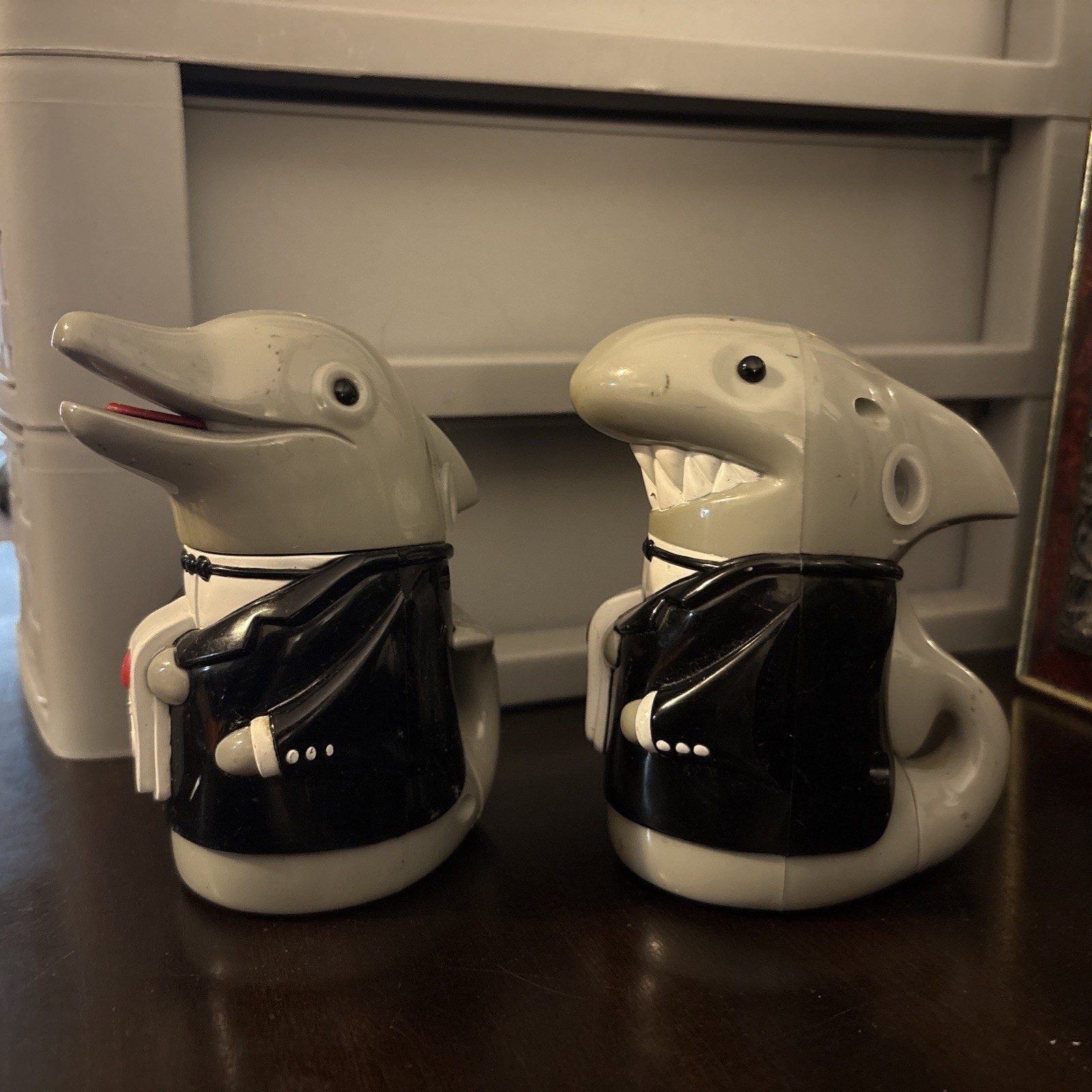 Vtg 1997 Fundamental Too Talking Shark Dolphin Salt & Pepper Shakers Jaws Music