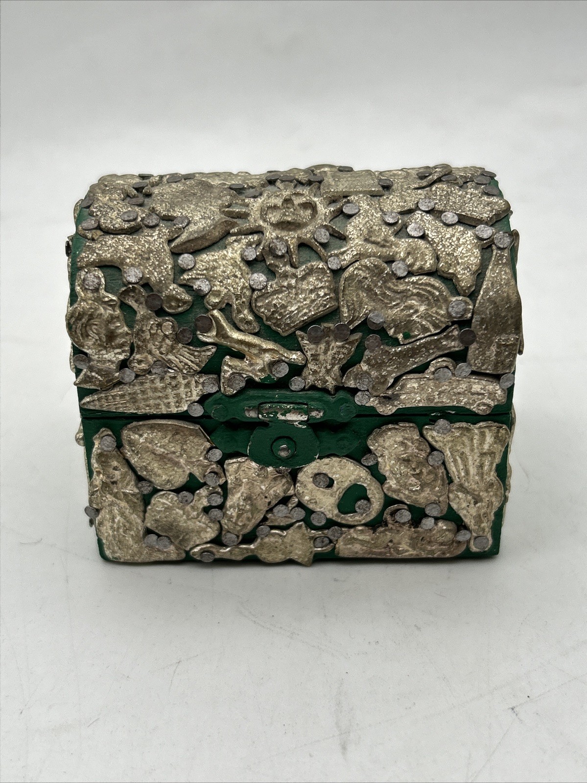 Vintage Chema El Milagro Del Arte Green Wooden Trinket Box 3x2.25x2.5”