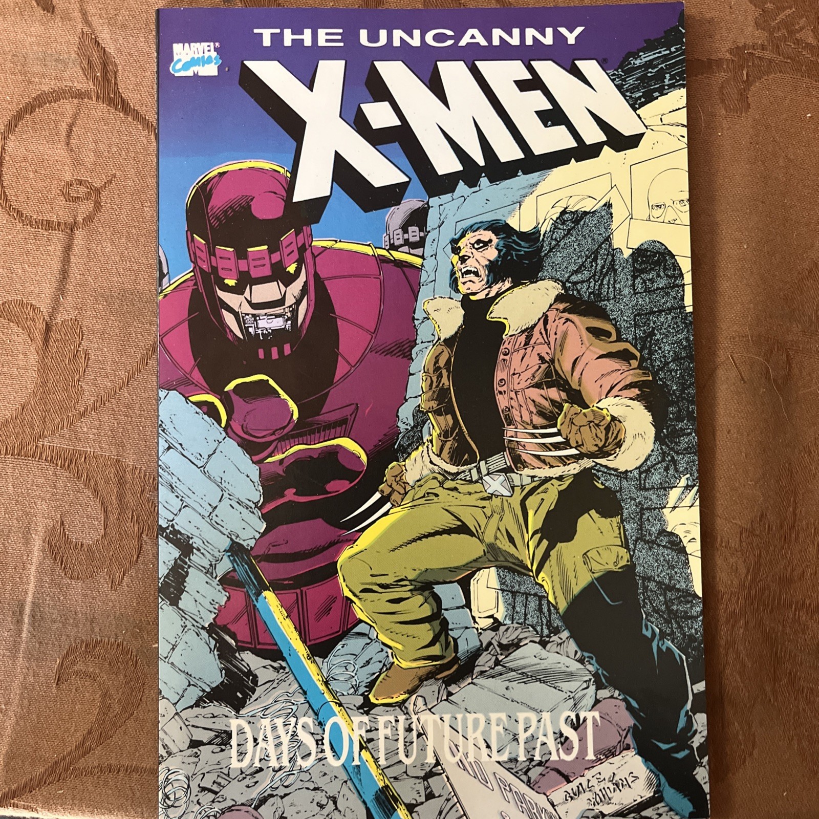 UNCANNY X-MEN DAYS OF FUTURE PAST SOFTCOVER MARVEL COMICS, WOLVERINE, SENTINELS
