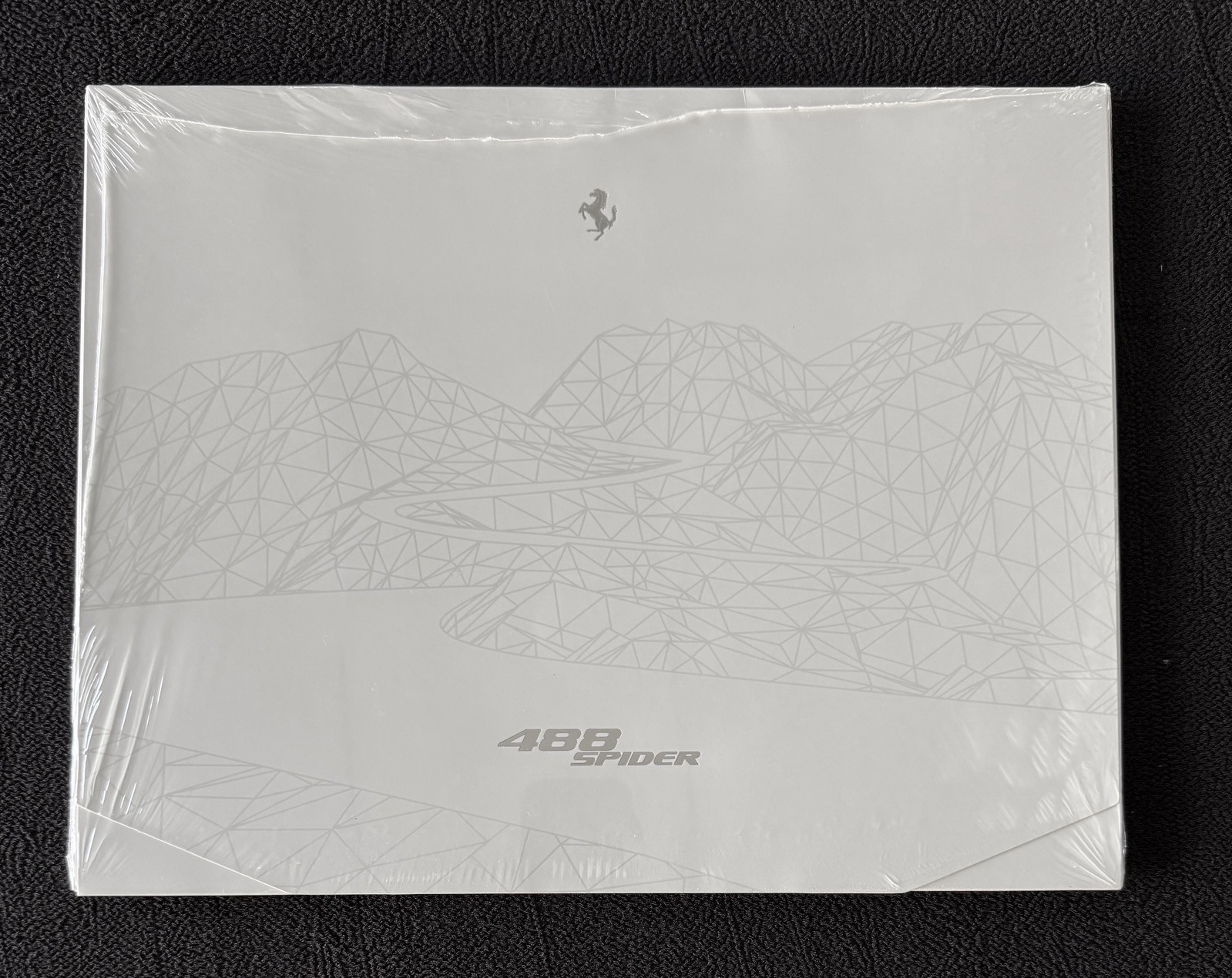 FERRARI 488 Spider Launch Presentation Folio Sales Brochure Prospekt Photos NEW
