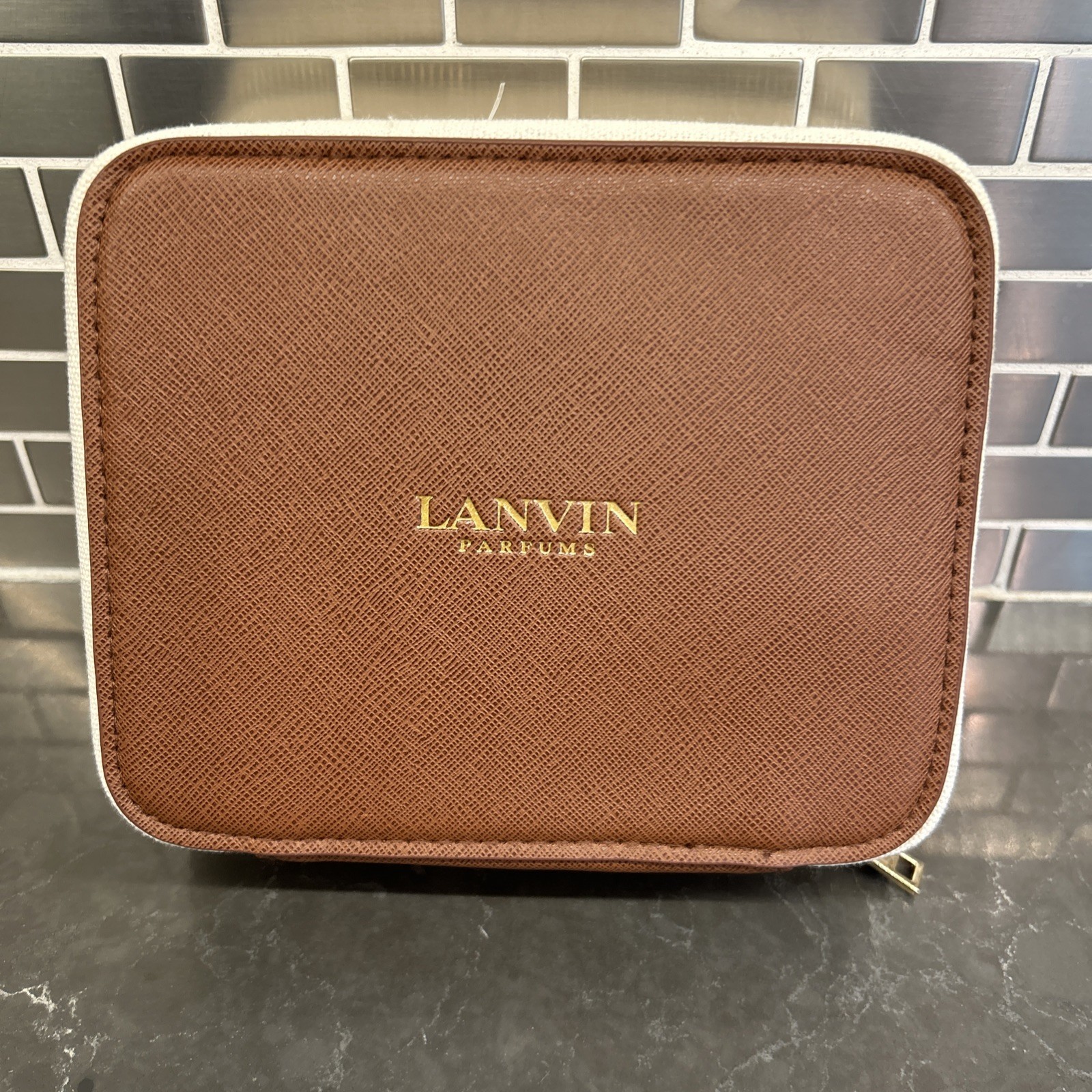 NEW Lanvin Parfums Turkish Airlines Business Class Amenity Bag Brown Tan NEW Lanvin Parfums Turkish Airlines Business Class Amenity Bag Brown Tan
