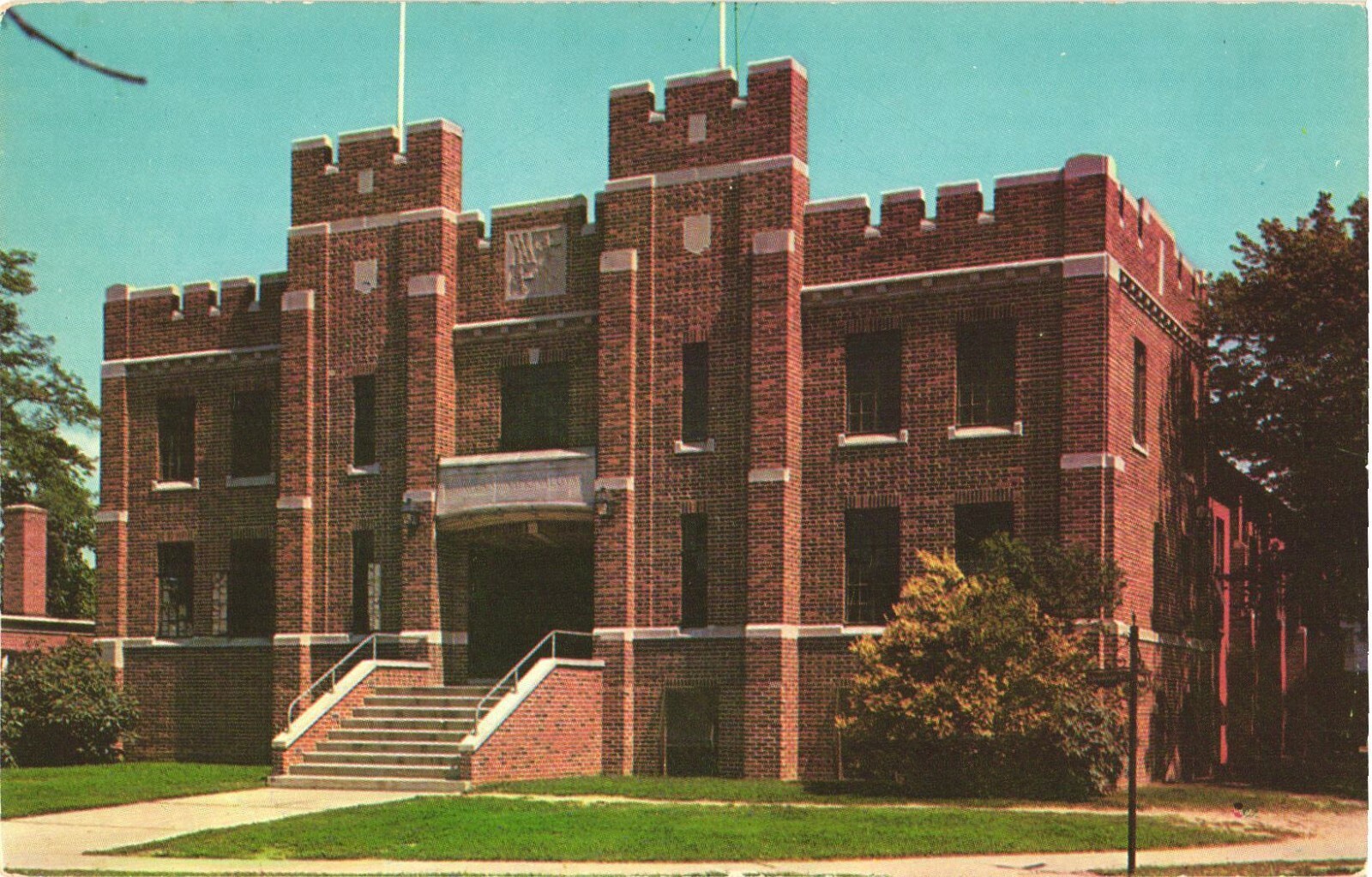 Easton Maryland MD The Armory Harrison & South Sts Chrome Postcard Unposted Easton Maryland MD The Armory Harrison & South Sts Chrome Postcard Unposted
