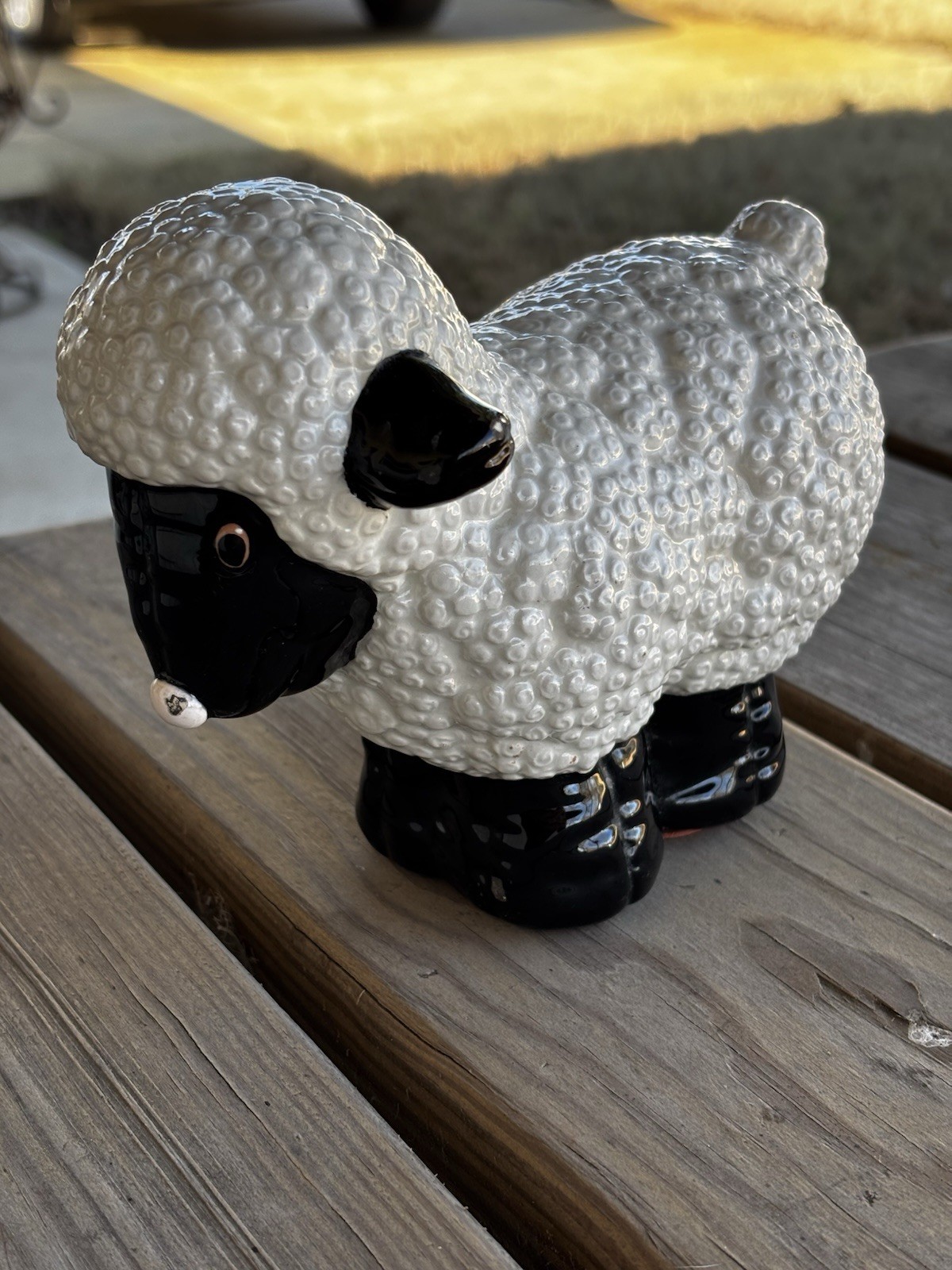 Cute Vintage Ceramic Lamb Piggy Bank Cute Vintage Ceramic Lamb Piggy Bank