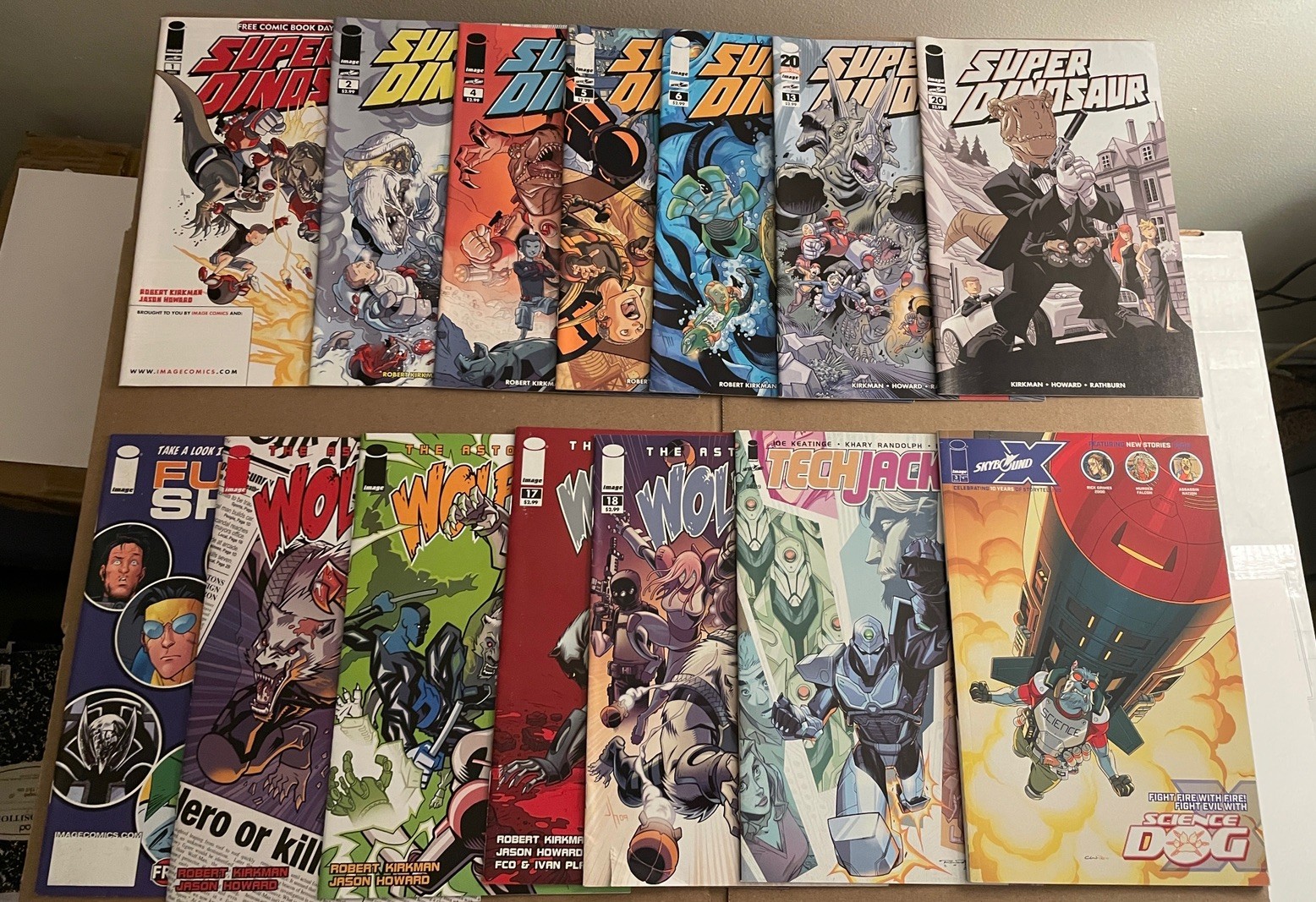 Invincible Universe 23-Issue: Lot Future Shock Science Dog Tech Jacket Wolf-Man+